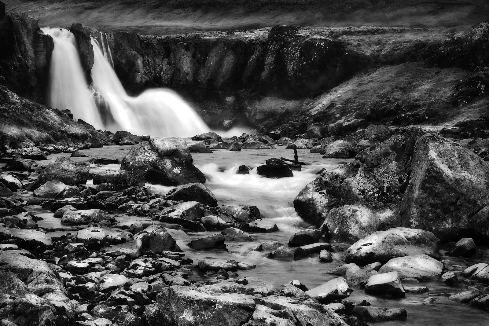 2007-Iceland, Seyðisfiörður, waterfall